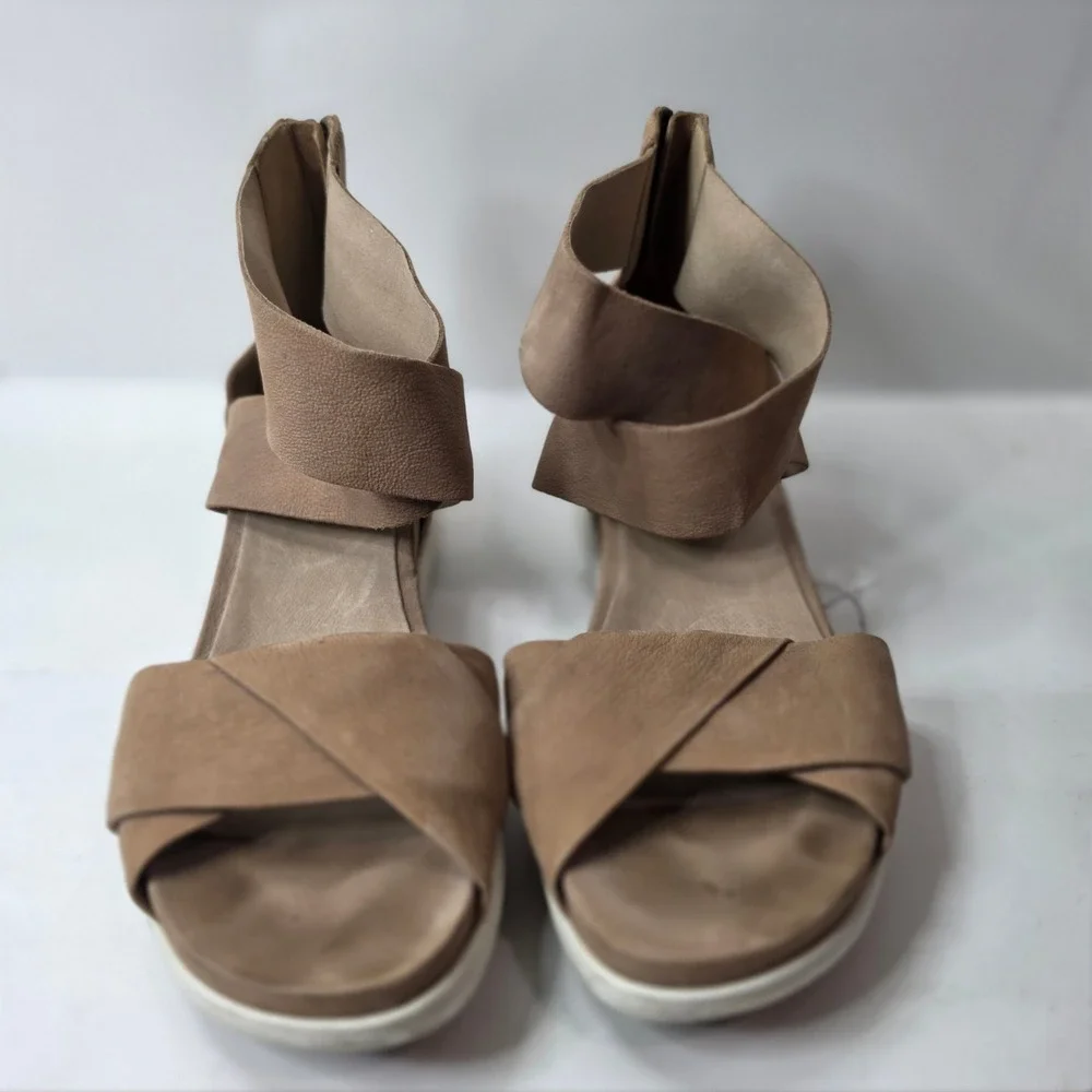 Eileen Fisher very good